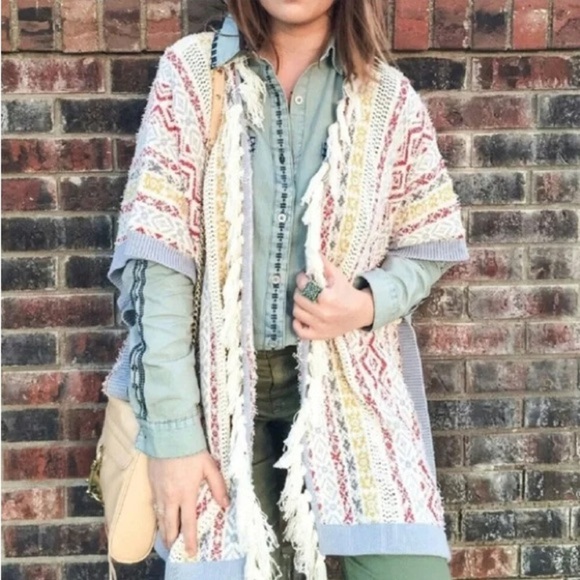 Cabi Womens XS Small Siesta Fringe Boho Poncho Cardigan Sweater 5001 - Picture 2 of 10